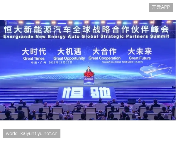 法兰克福引援新战略：加速攻守转换，迈向欧洲舞台的新高峰